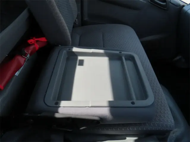 いすゞ エルフ TRG-NPR85AN(2WD)の写真14