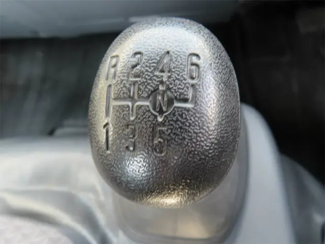 いすゞ エルフ TRG-NPR85AN(2WD)の写真20