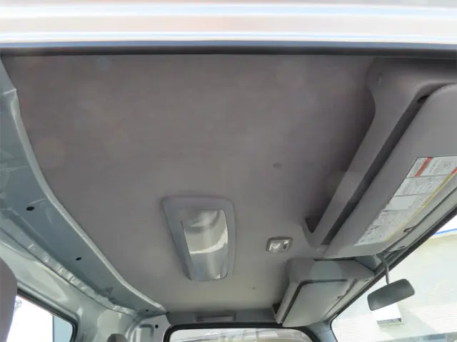 いすゞ エルフ TRG-NPR85AN(2WD)の写真22