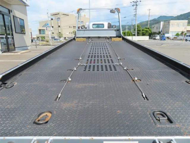 いすゞ エルフ TRG-NPR85AN(2WD)の写真23