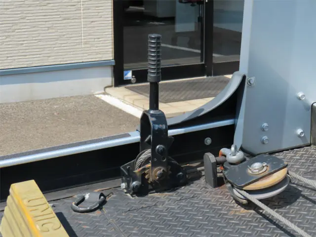 いすゞ エルフ TRG-NPR85AN(2WD)の写真25