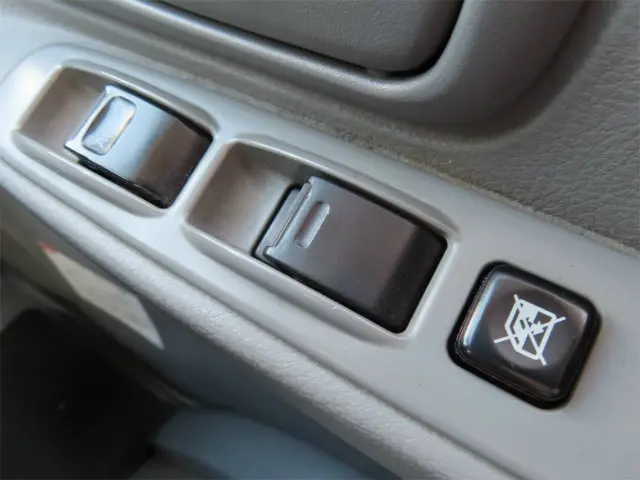 日野 デュトロ TPG-XZU605M(2WD)の写真20