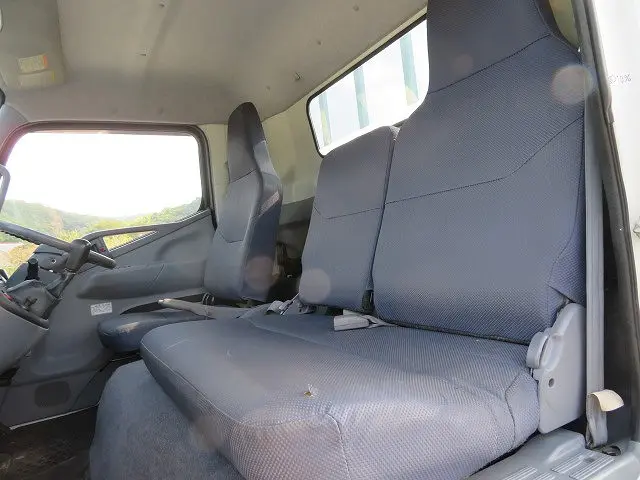 三菱 キャンター PDG-FE82D(2WD)の写真12