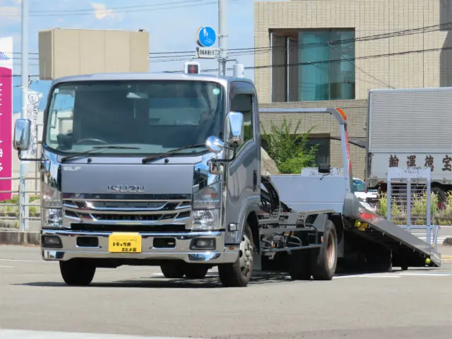 いすゞ エルフ TRG-NPR85AN(2WD)の写真1
