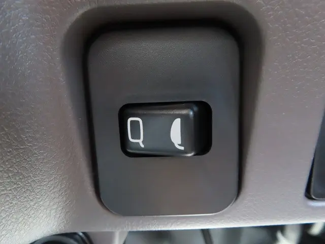 三菱 キャンター 2RG-FEAV0(2WD)の写真18