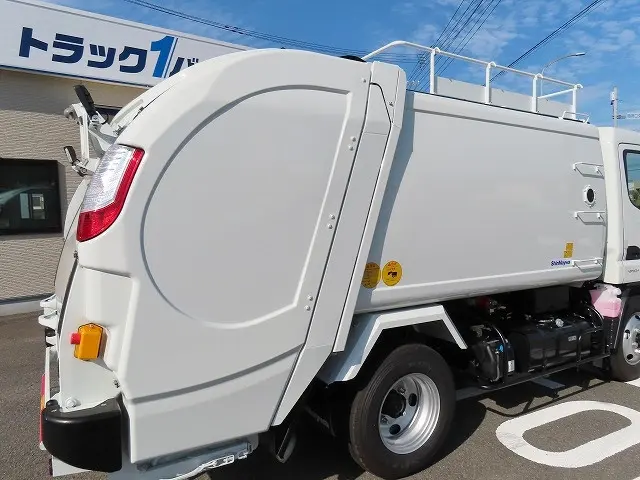 三菱 キャンター 2RG-FEAV0(2WD)の写真33