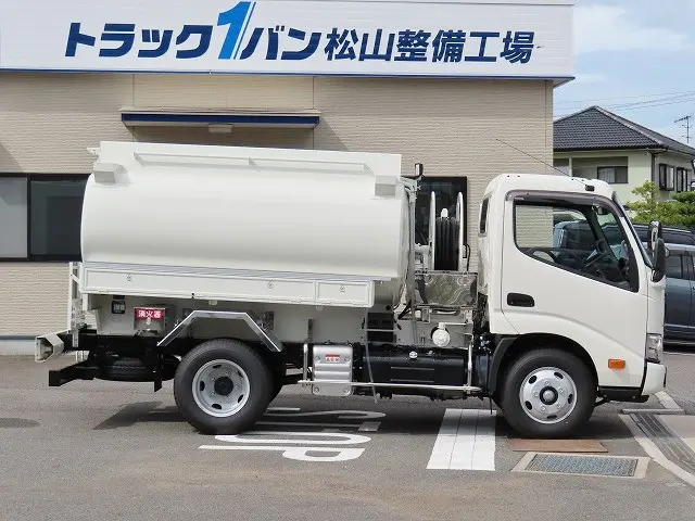 トヨタ ダイナ 2KG-XZU600H(2WD)の写真4