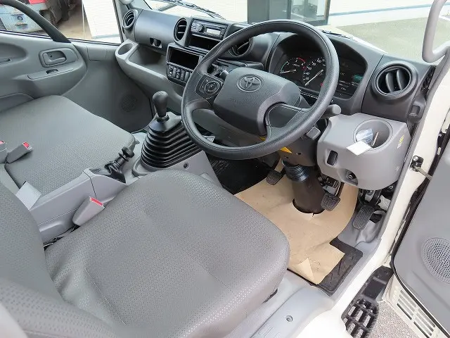 トヨタ ダイナ 2KG-XZU600H(2WD)の写真10