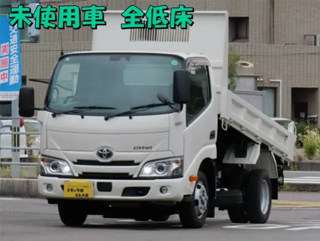 トヨタ ダイナ 2KG-XZC600D(2WD)の写真1