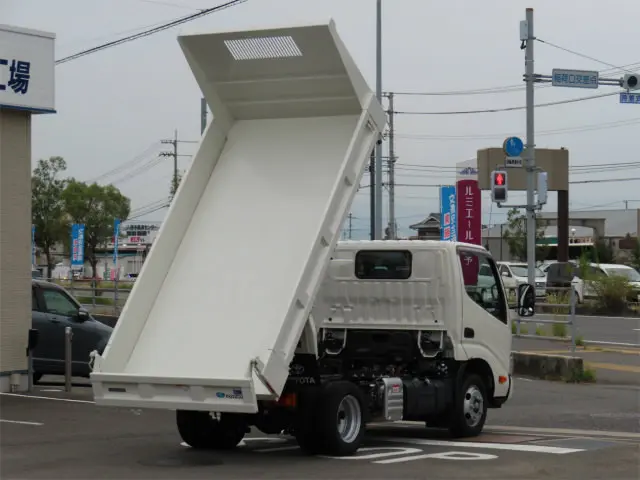 トヨタ ダイナ 2KG-XZC600D(2WD)の写真11