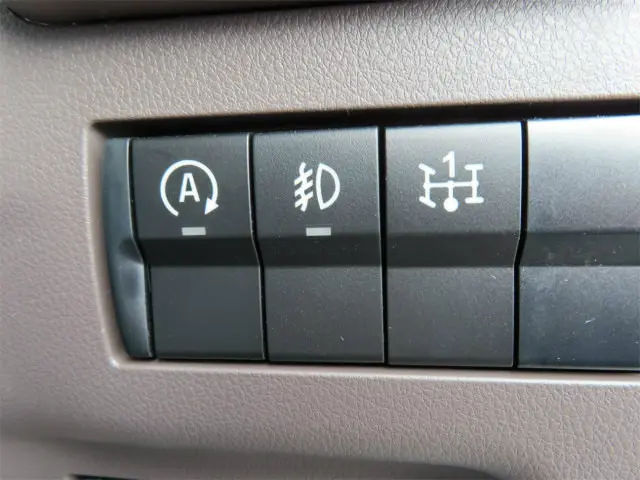 三菱 キャンター 2PG-FEB80(2WD)の写真15