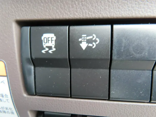 三菱 キャンター 2PG-FEB80(2WD)の写真16