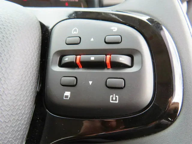 三菱 キャンター 2PG-FEB80(2WD)の写真18