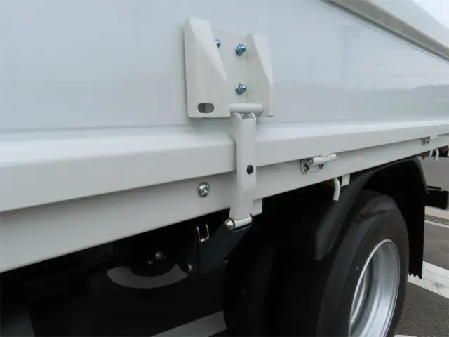 三菱 キャンター 2PG-FEB80(2WD)の写真34