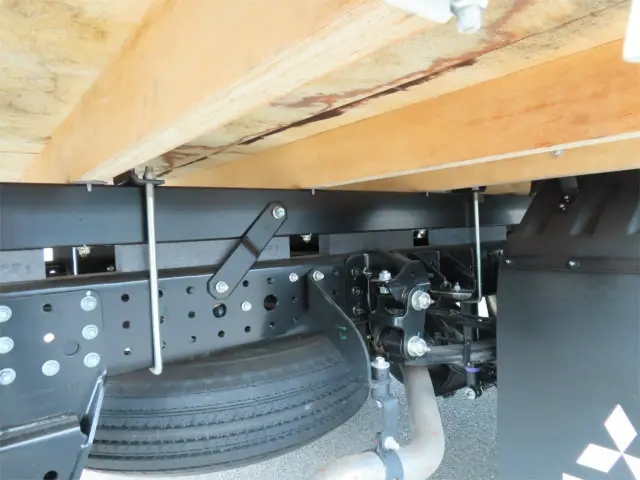 三菱 キャンター 2PG-FEB80(2WD)の写真44