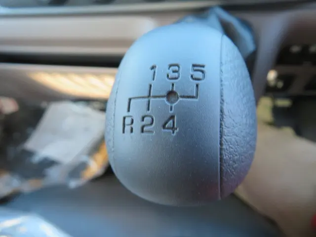 三菱 キャンター 2RG-FBA60(2WD)の写真20