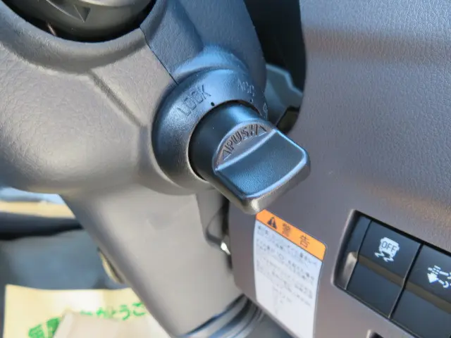 三菱 キャンター 2RG-FBA60(2WD)の写真21