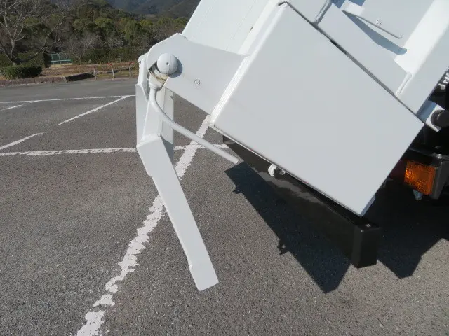 三菱 キャンター 2RG-FBA60(2WD)の写真37