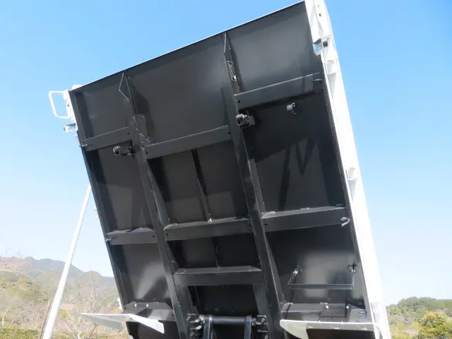 三菱 キャンター 2RG-FBA60(2WD)の写真50