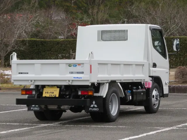 三菱 キャンター 2RG-FBA60(2WD)の写真3