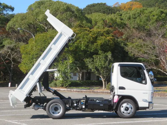 三菱 キャンター 2RG-FBA60(2WD)の写真11
