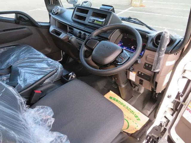 三菱 キャンター 2RG-FBA60(2WD)の写真12