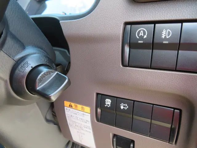 三菱 キャンター 2RG-FBA60(2WD)の写真13
