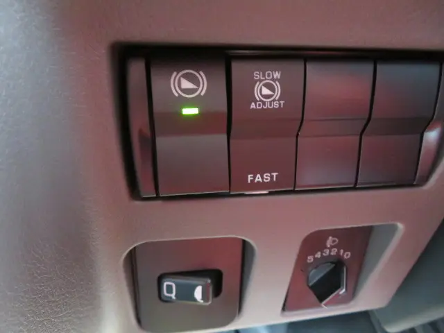 三菱 キャンター 2RG-FBA60(2WD)の写真19