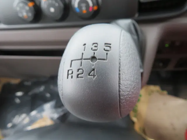 三菱 キャンター 2RG-FBA60(2WD)の写真21