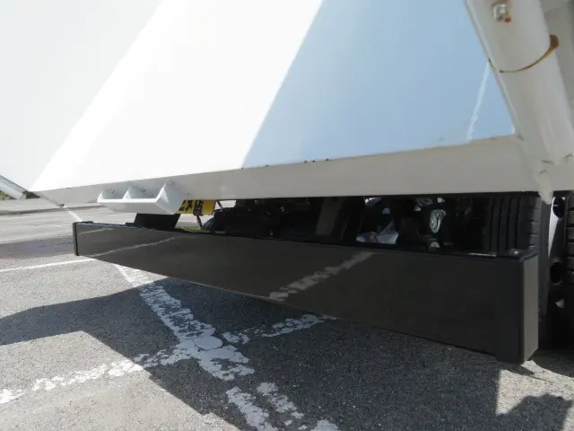 三菱 キャンター 2RG-FBA60(2WD)の写真28