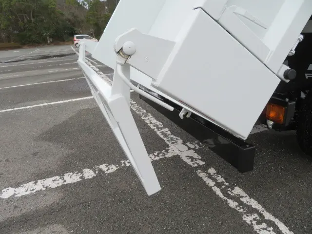 三菱 キャンター 2RG-FBA60(2WD)の写真32