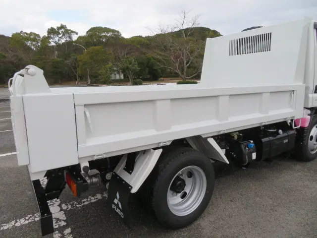 三菱 キャンター 2RG-FBA60(2WD)の写真34