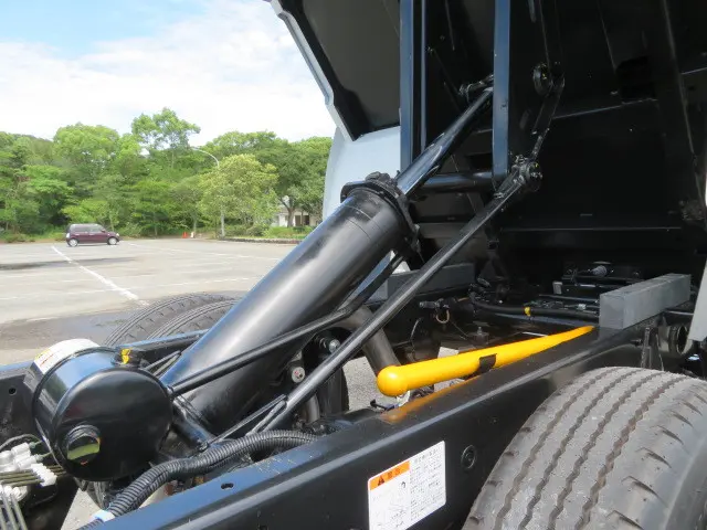 三菱 キャンター 2RG-FBA60(2WD)の写真47