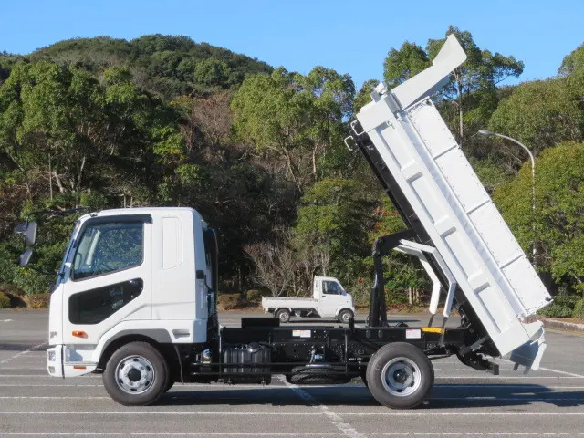 三菱 ファイター 2KG-FK62F(2WD)の写真8