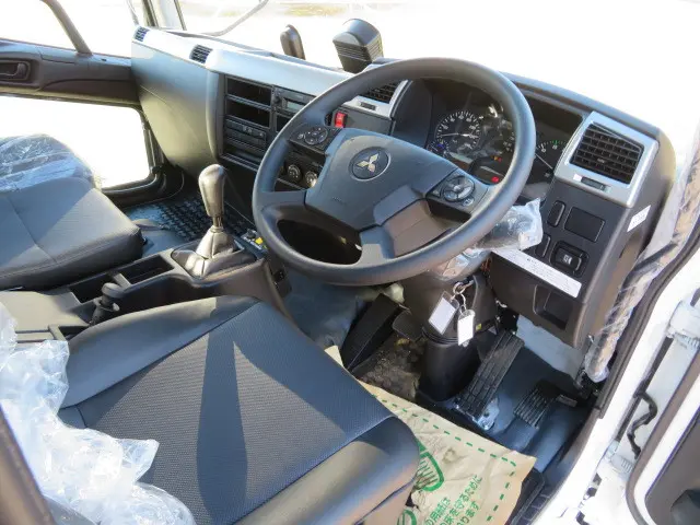 三菱 ファイター 2KG-FK62F(2WD)の写真10