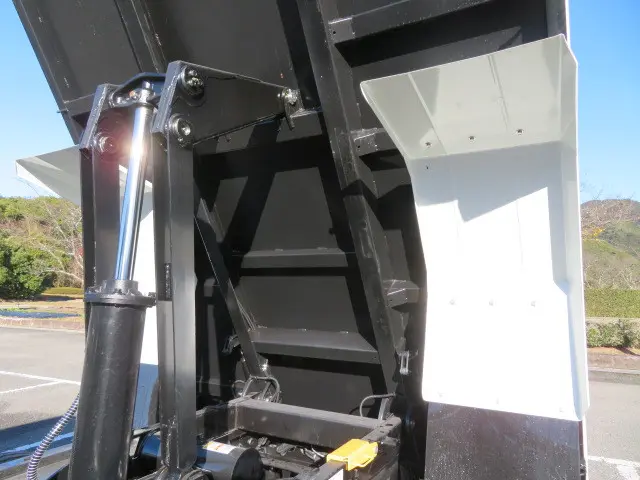 三菱 ファイター 2KG-FK62F(2WD)の写真49