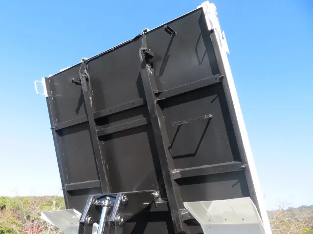 三菱 ファイター 2KG-FK62F(2WD)の写真50