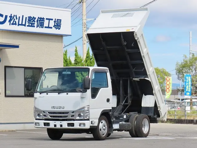いすゞ エルフ 2RG-NJR88AN(2WD)の写真9