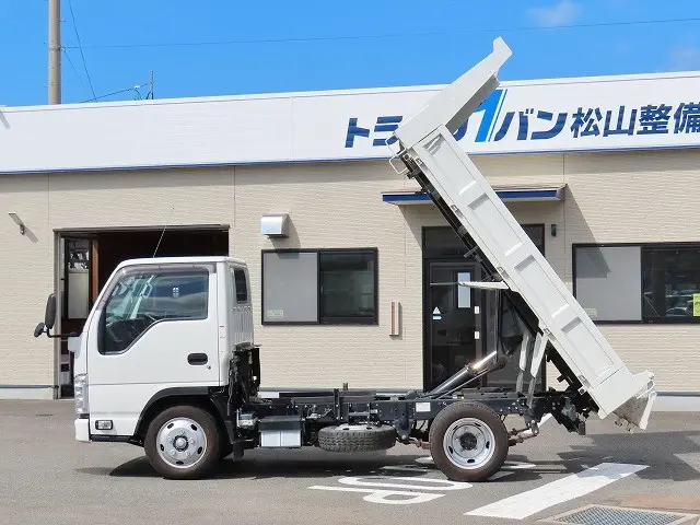 いすゞ エルフ 2RG-NJR88AN(2WD)の写真11