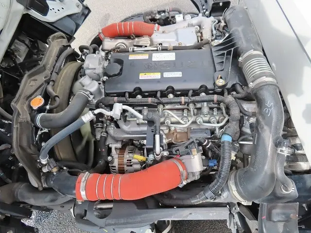 いすゞ エルフ 2RG-NJR88AN(2WD)の写真37