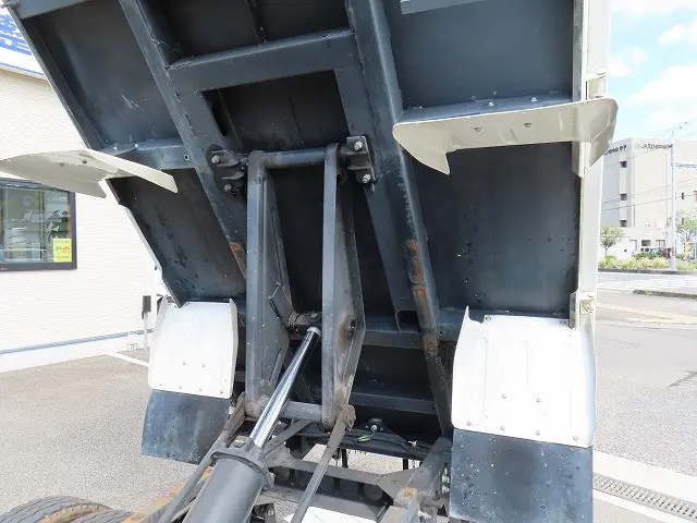 いすゞ エルフ 2RG-NJR88AN(2WD)の写真49