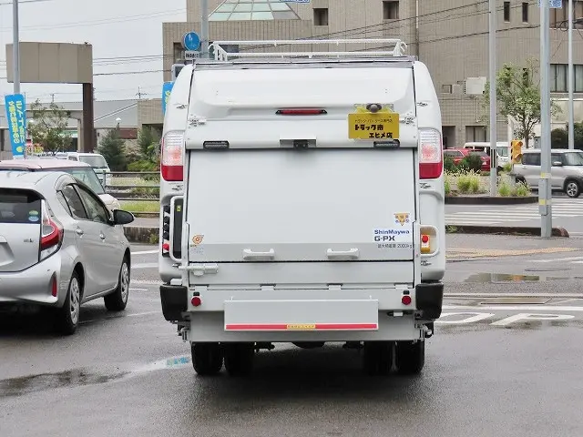 三菱 キャンター 2RG-FEAV0(2WD)の写真8