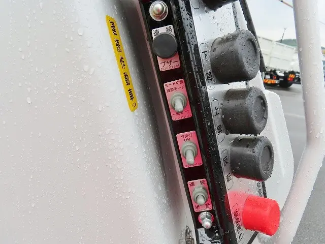 三菱 キャンター 2RG-FEAV0(2WD)の写真39