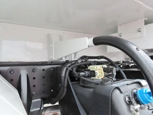 三菱 キャンター 2RG-FEAV0(2WD)の写真46