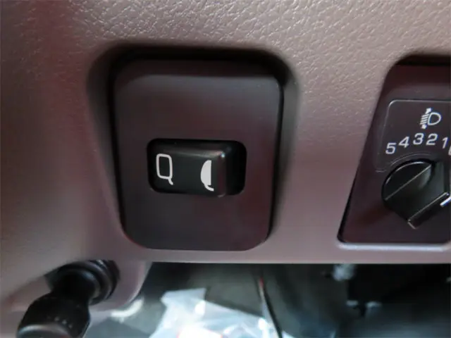 三菱 キャンター 2RG-FEAV0(2WD)の写真15