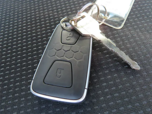 三菱 キャンター 2RG-FEAV0(2WD)の写真20