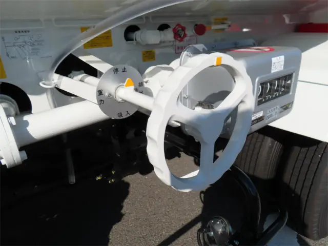 三菱 キャンター 2RG-FEAV0(2WD)の写真32