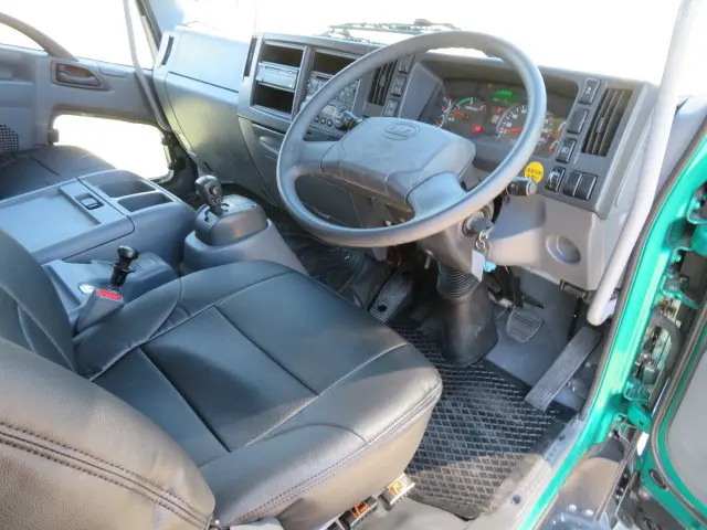 UD コンドル 2RG-BTR90U2(2WD)の写真8