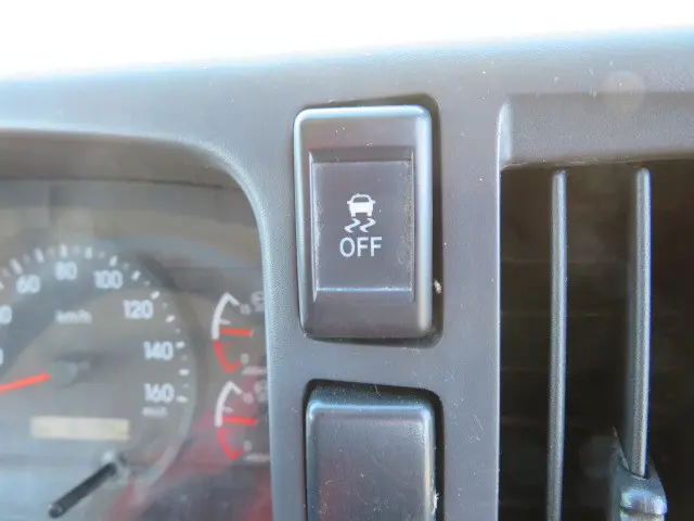 UD コンドル 2RG-BTR90U2(2WD)の写真13