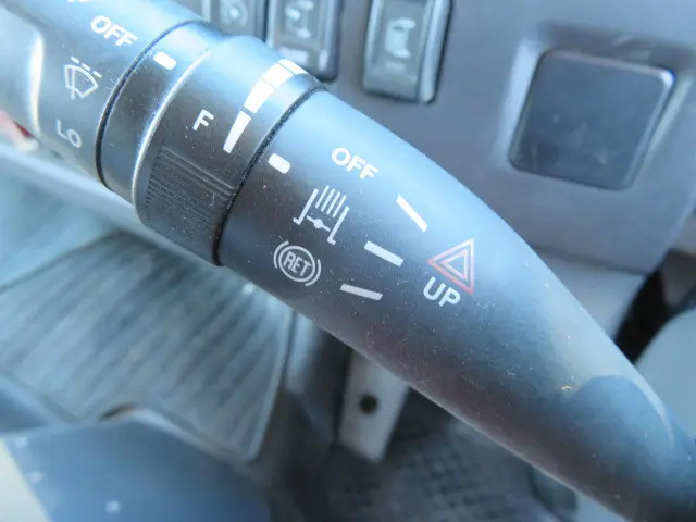 UD コンドル 2RG-BTR90U2(2WD)の写真14